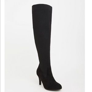 BLACK KNIT OVER THE KNEE BOOT (WW & WC)